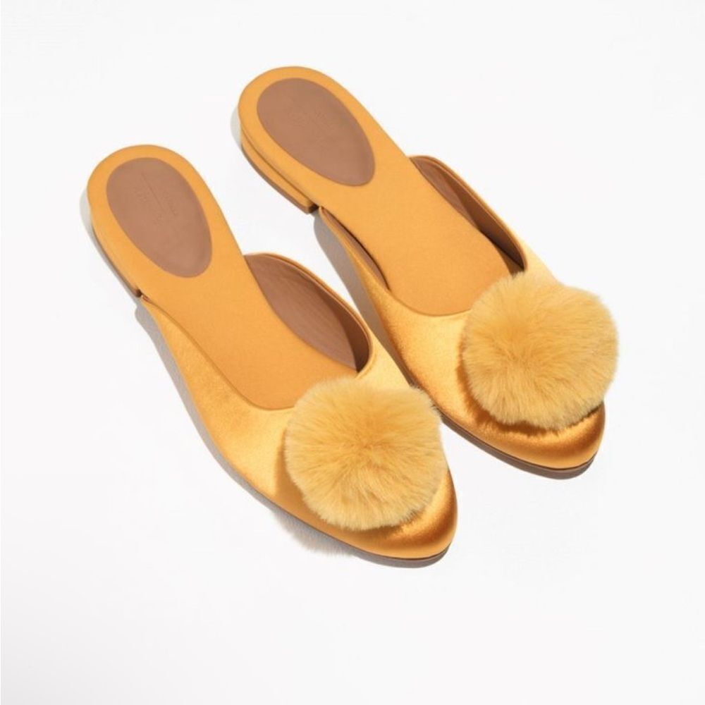 & Other Stories Pom Pom  Slip-On  woman's Yellow Sz 38